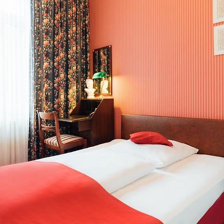 Das Kleine Hotel In Ruhiger Stadtlage Wiesbaden Zewnętrze zdjęcie